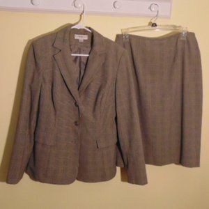 John Meyer Women's Business Suit SZ 8 Black &White Plaid, Classic for Work/Dress